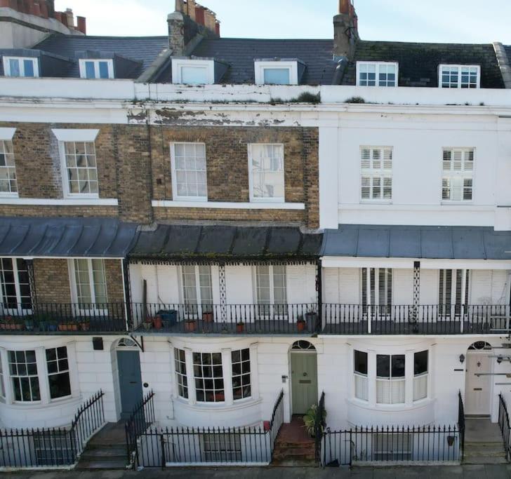 The White House By The Sea - Ramsgate Villa Exterior foto